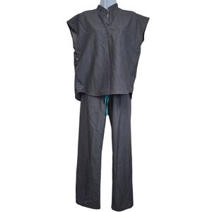 FIGS Rafaela Oversized Scrub Top and Livingstone Basic Set